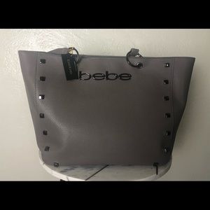 Bebe tote